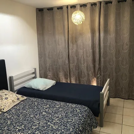 Дом отдыха Chez Tatie Charmante Maison De Plein Pieds Mesnil-Bruntel