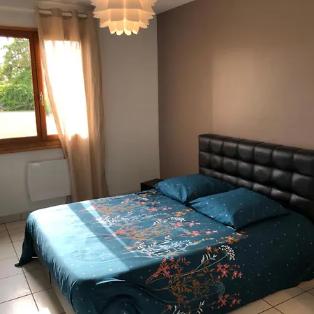 Дом отдыха Chez Tatie Charmante Maison De Plein Pieds Mesnil-Bruntel